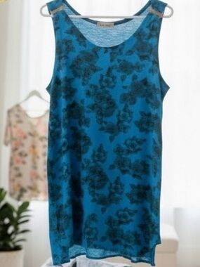 👛 (ANY 2/$20) CHERIE BLISS Roses Motif Long Length Assymetrical Tank Top